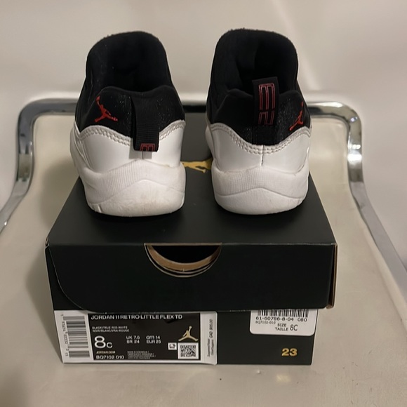 Jordan size 8c - Picture 3 of 5